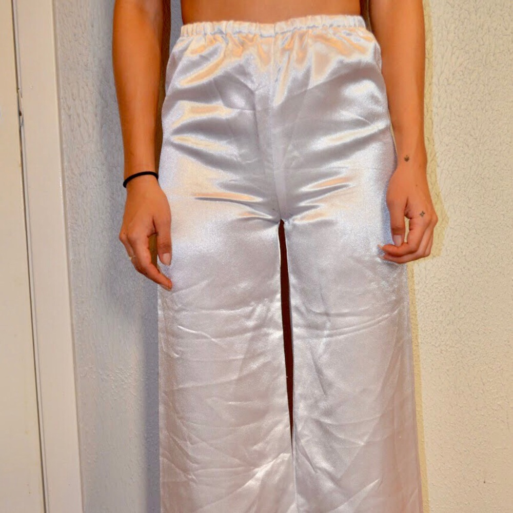 Shiny Satin Silver / White / Ivory Cropped Pants